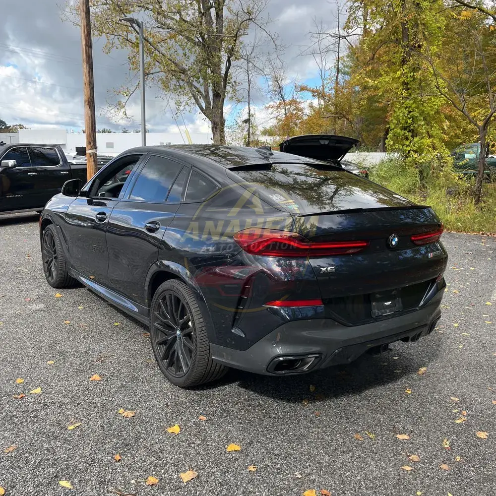 2022 BMW X6 M50i