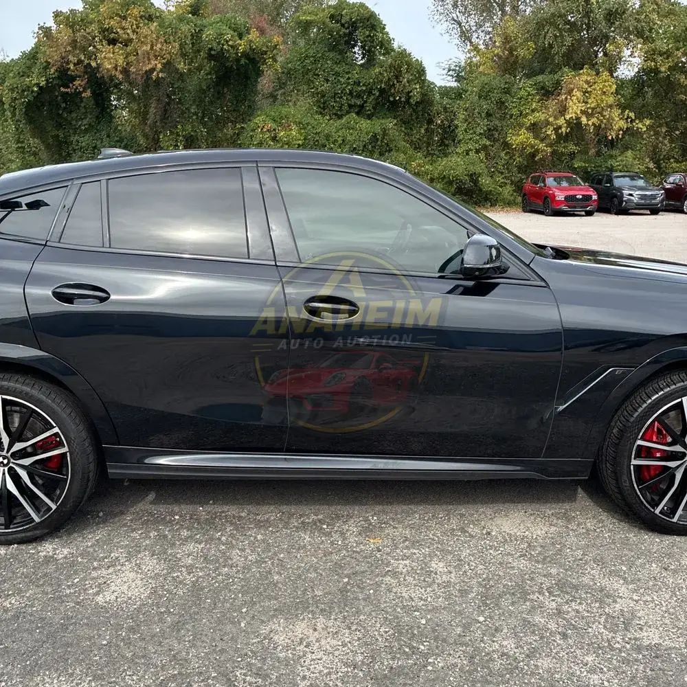 2022 BMW X6 M50i