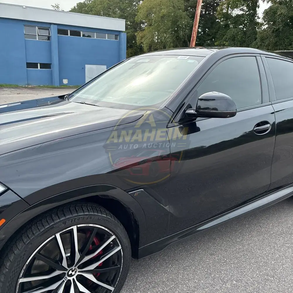2022 BMW X6 M50i