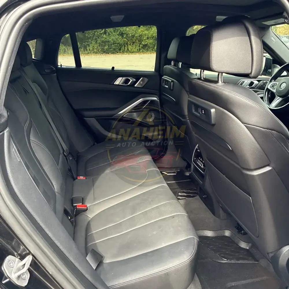 2022 BMW X6 M50i