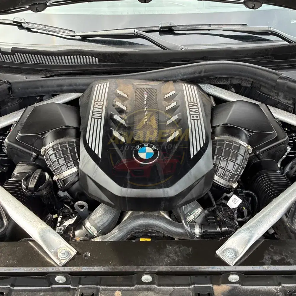 2022 BMW X6 M50i