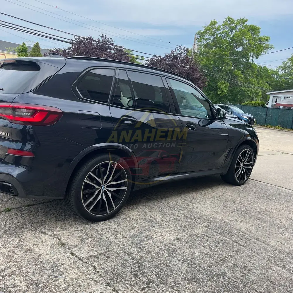 2022 BMW X5 M50i