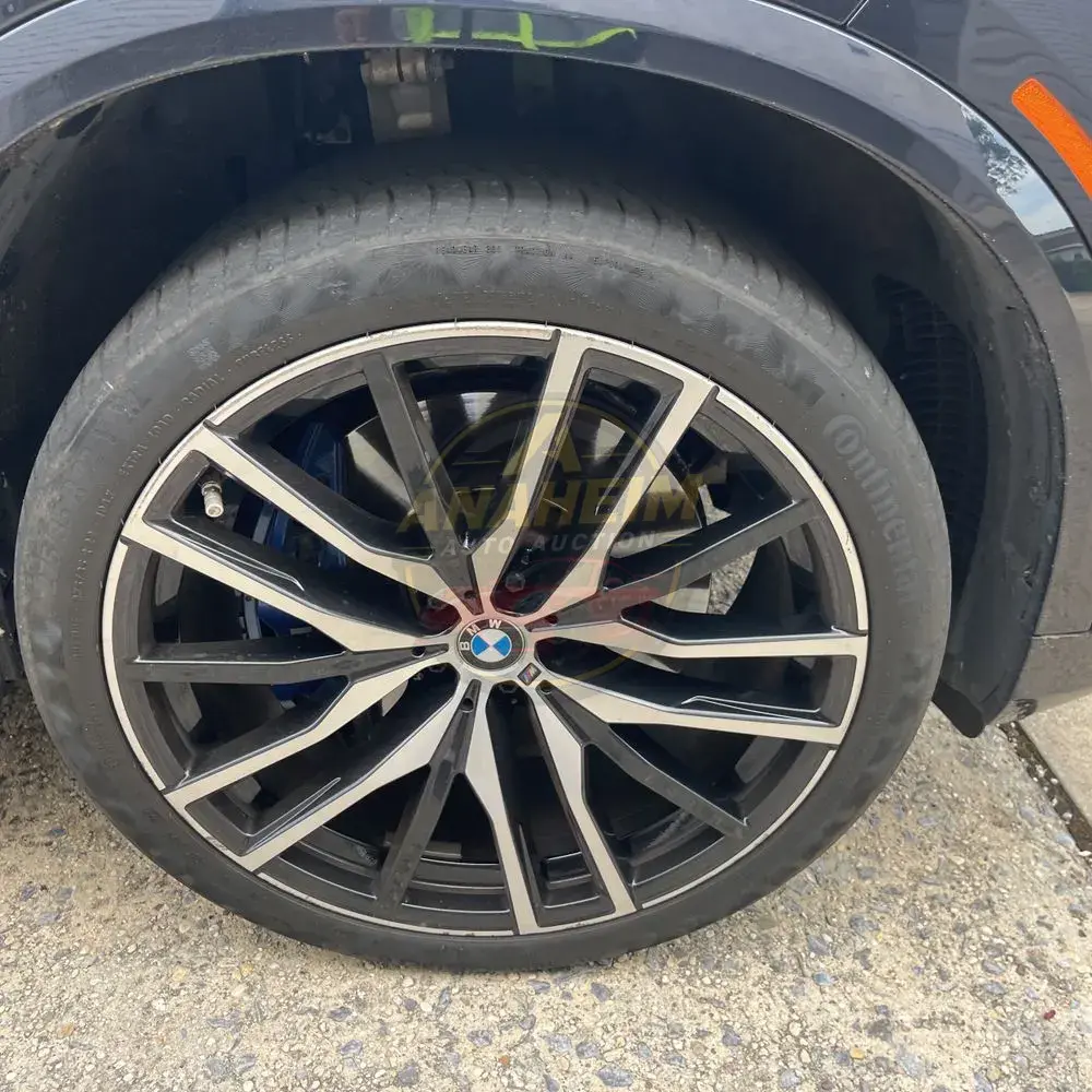 2022 BMW X5 M50i