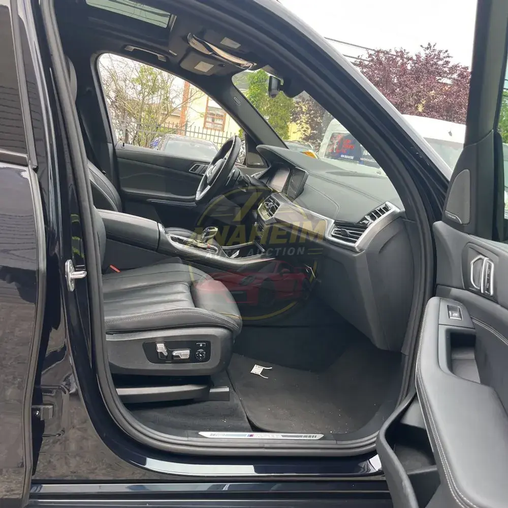2022 BMW X5 M50i