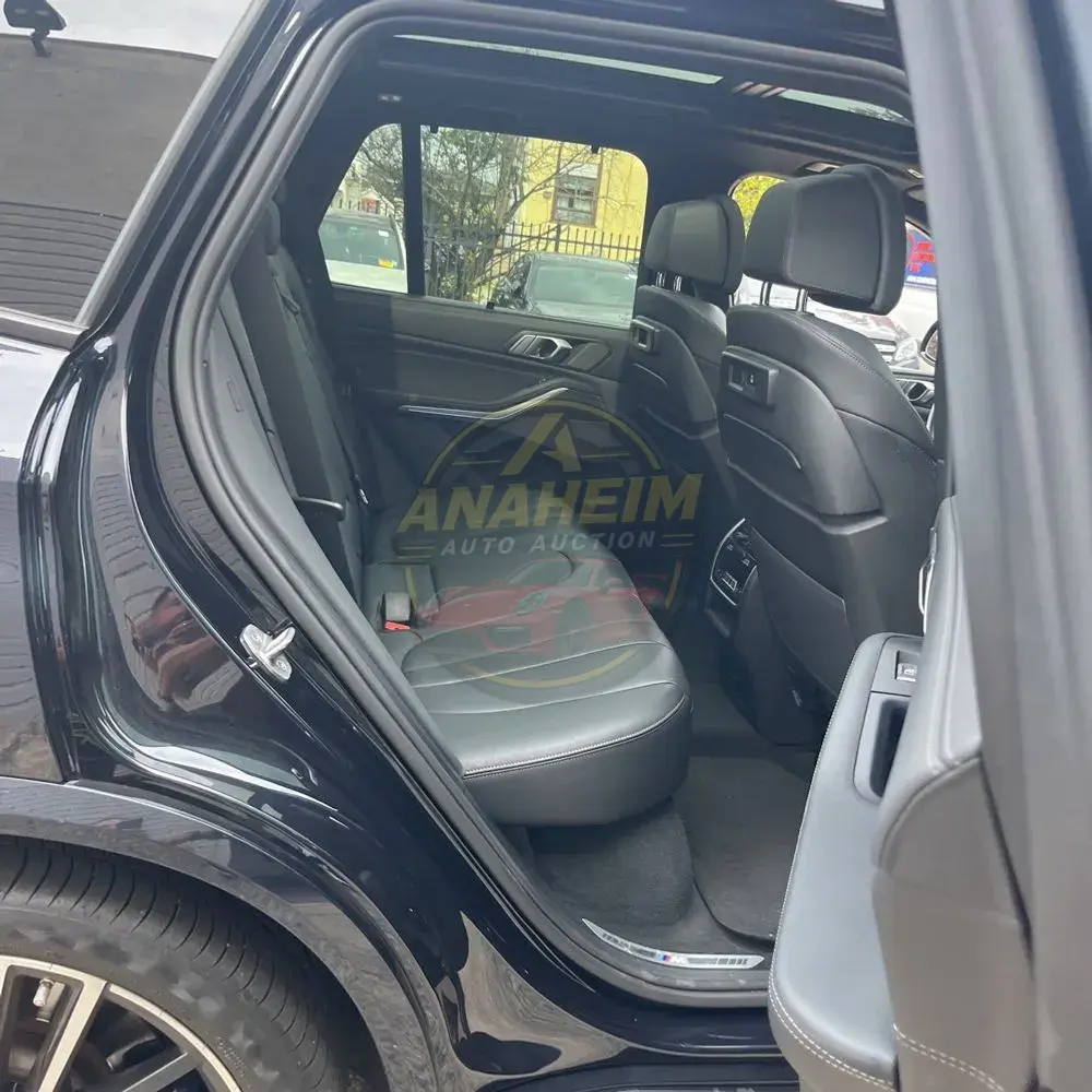 2022 BMW X5 M50i