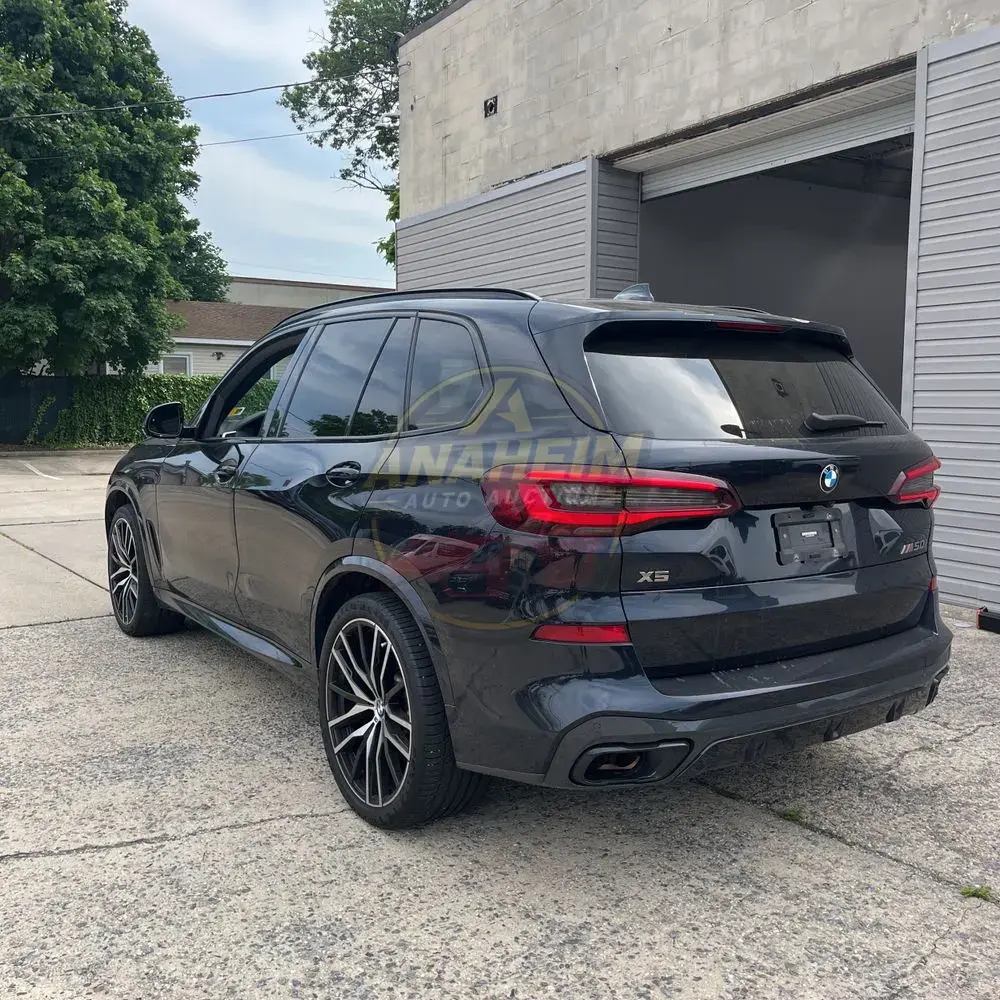 2022 BMW X5 M50i