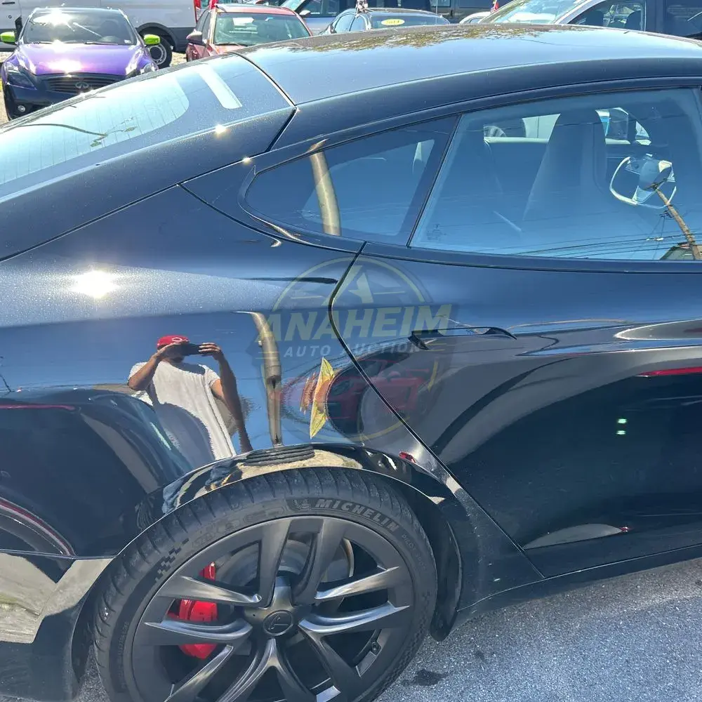 2025 Tesla Model S Plaid