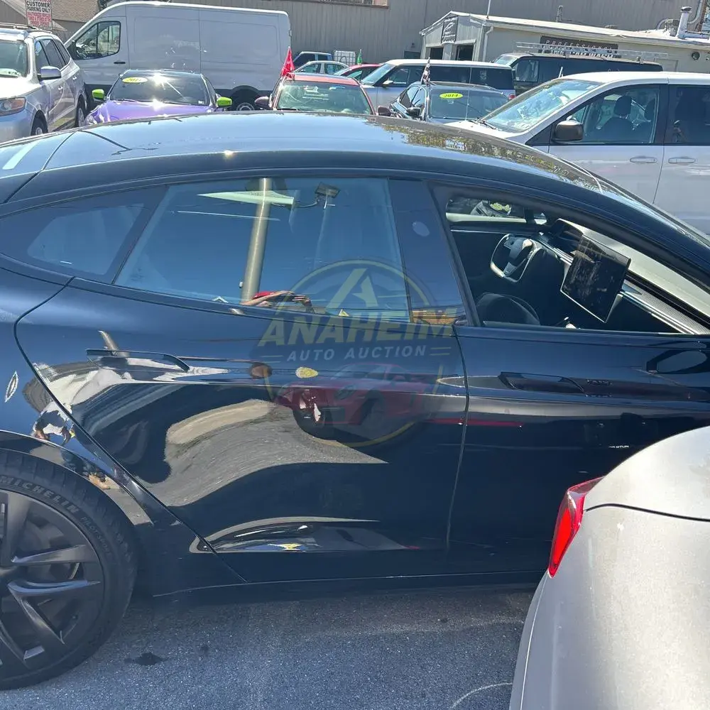 2025 Tesla Model S Plaid