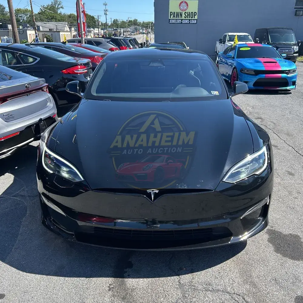 2025 Tesla Model S Plaid