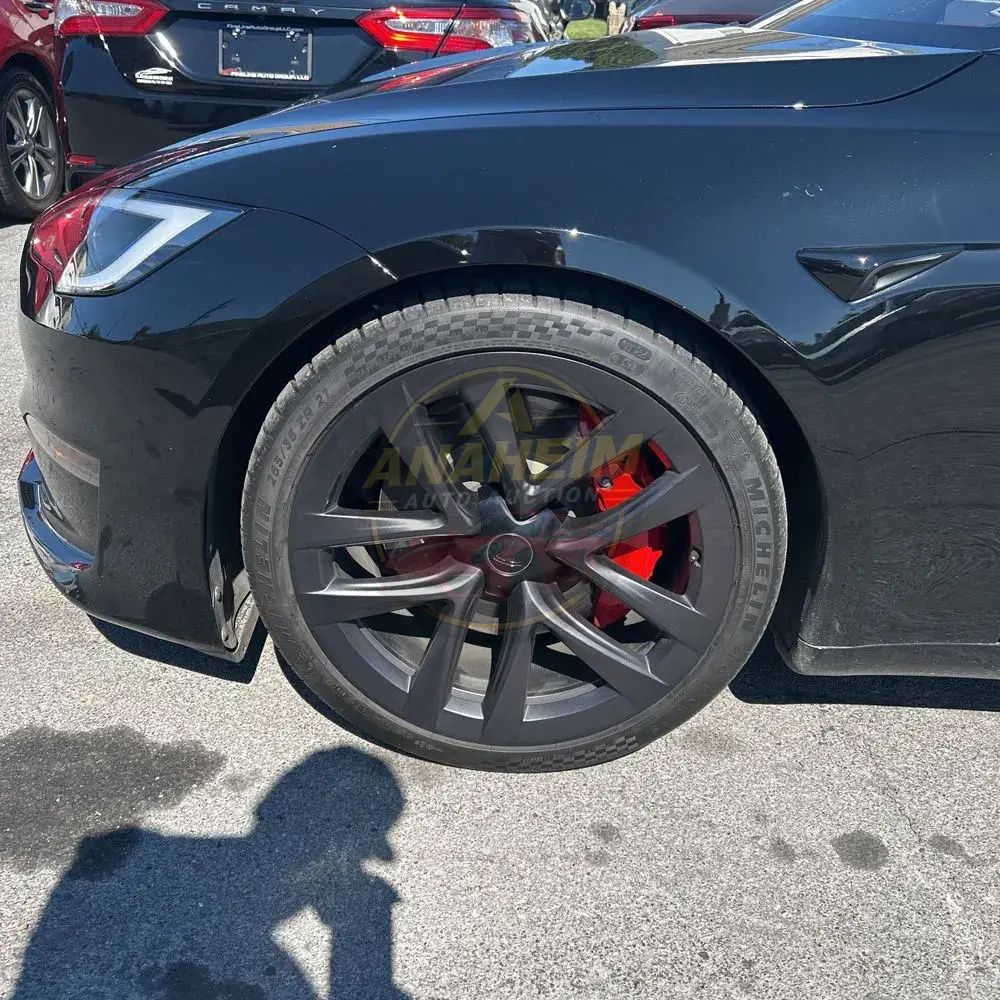 2025 Tesla Model S Plaid