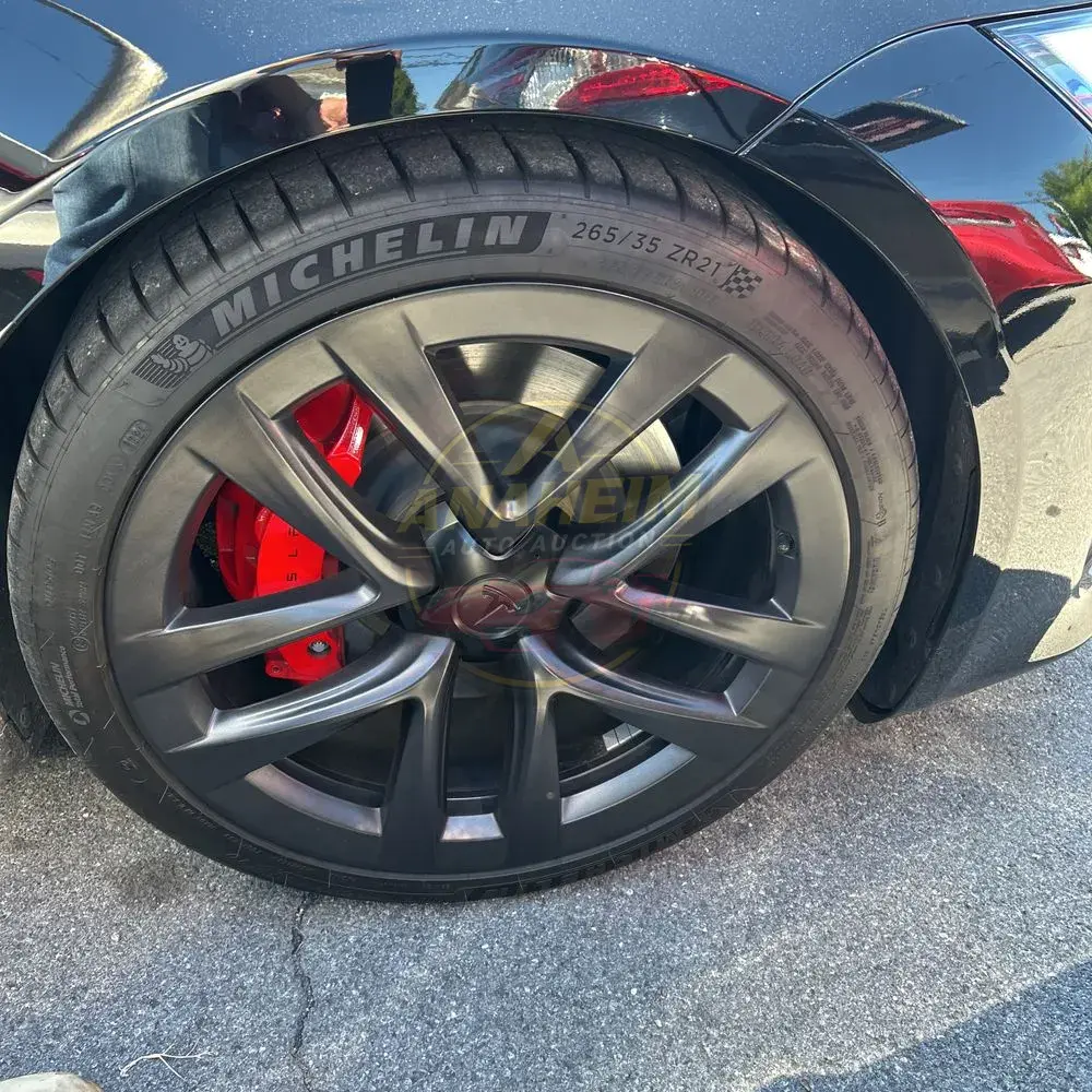 2025 Tesla Model S Plaid