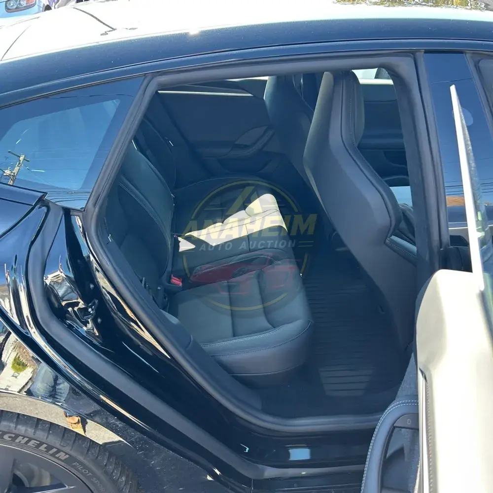 2025 Tesla Model S Plaid