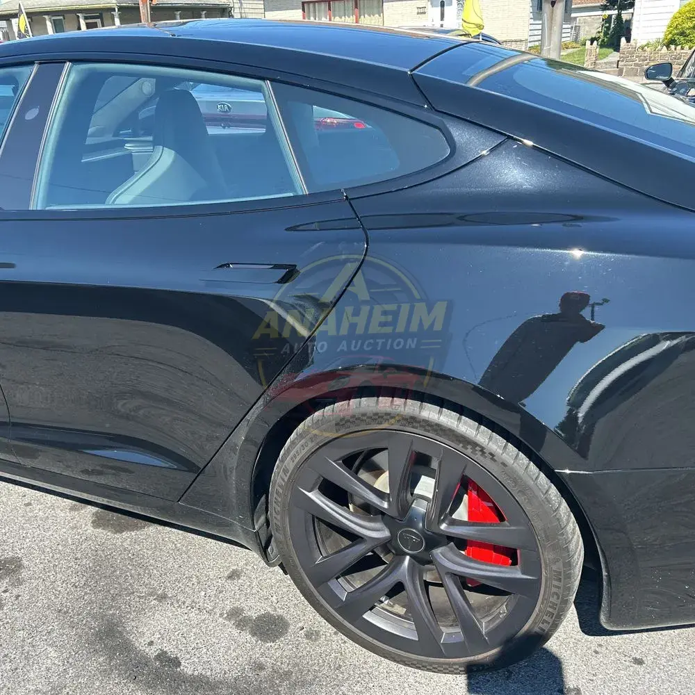 2025 Tesla Model S Plaid
