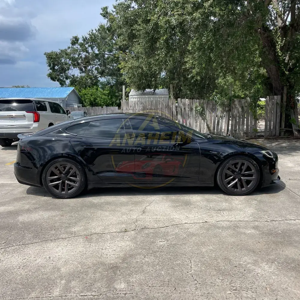 2021 Tesla Model S Plaid