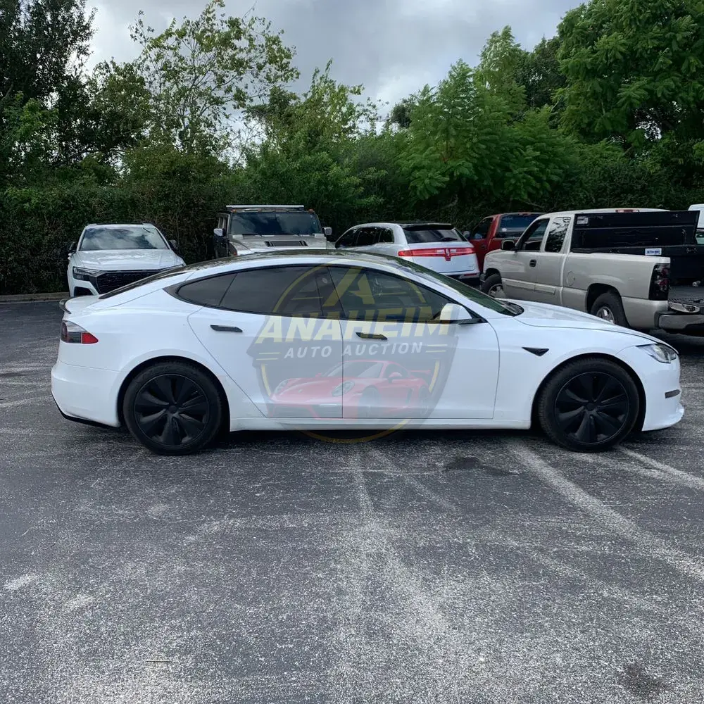 2021 Tesla Model S Plaid
