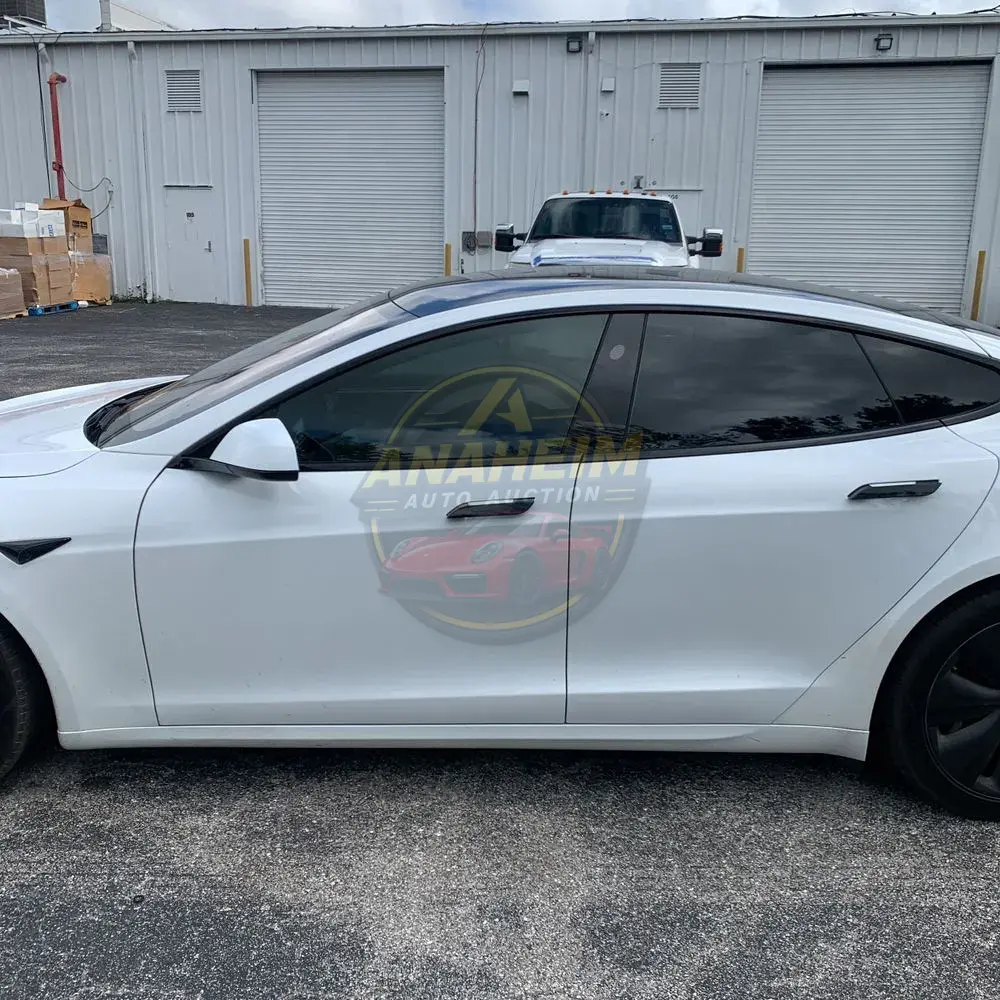 2021 Tesla Model S Plaid