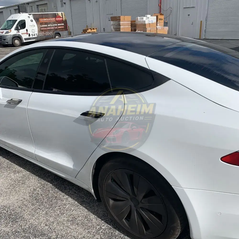 2021 Tesla Model S Plaid
