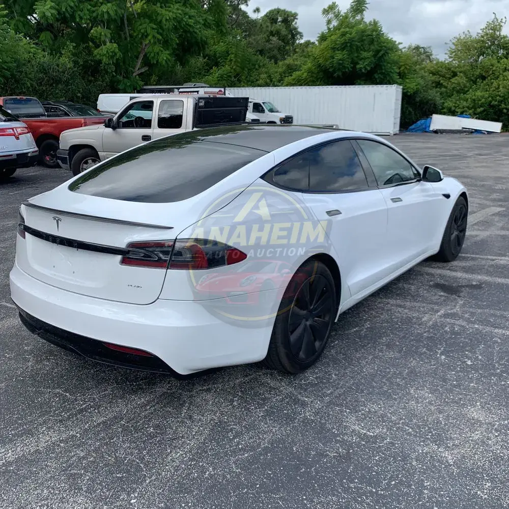 2021 Tesla Model S Plaid