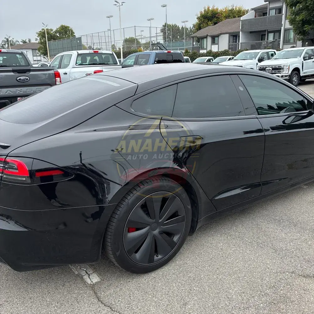 2023 Tesla Model S Plaid