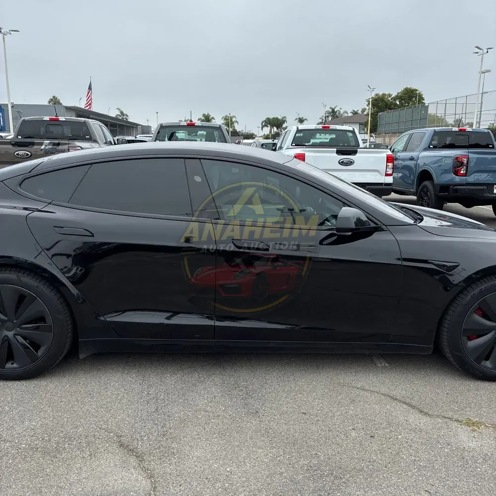 2023 Tesla Model S Plaid