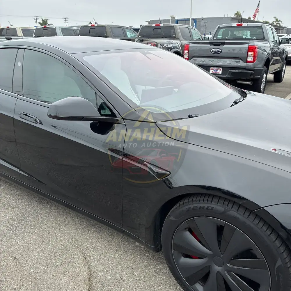 2023 Tesla Model S Plaid