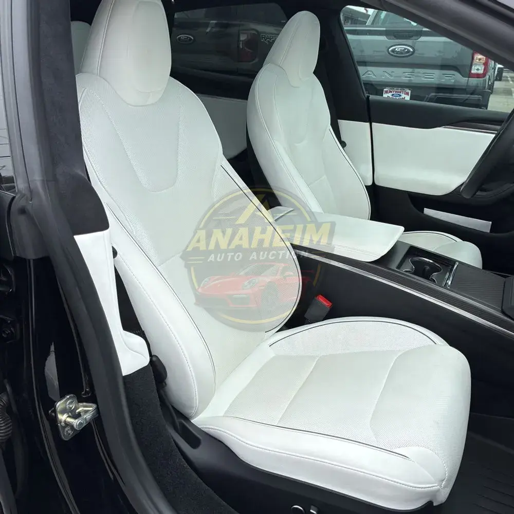 2023 Tesla Model S Plaid