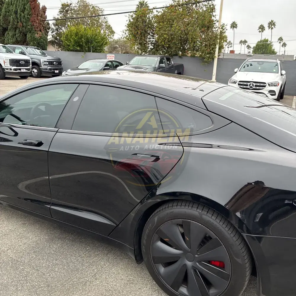 2023 Tesla Model S Plaid
