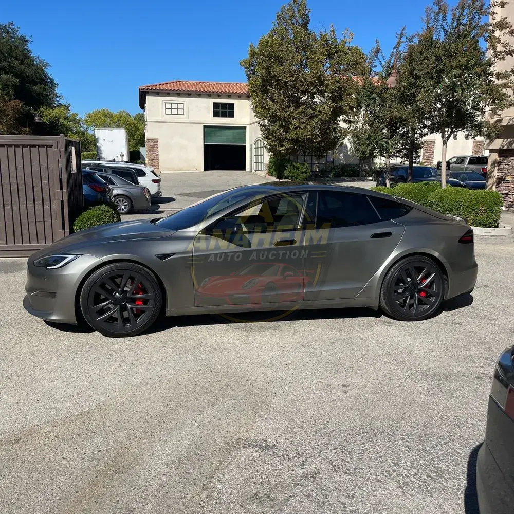2023 Tesla Model S Plaid