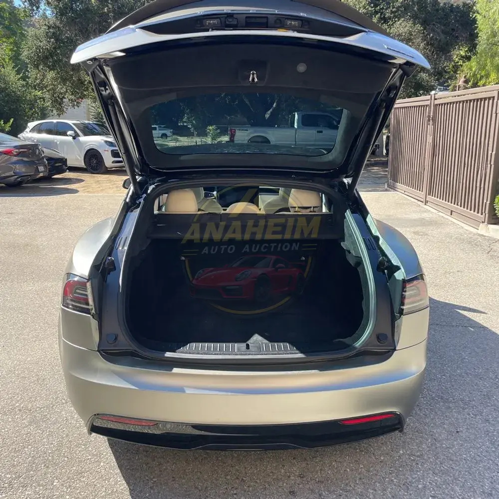 2023 Tesla Model S Plaid