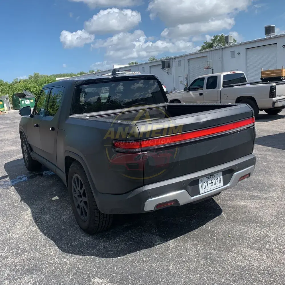 2022 Rivian R1T Adventure