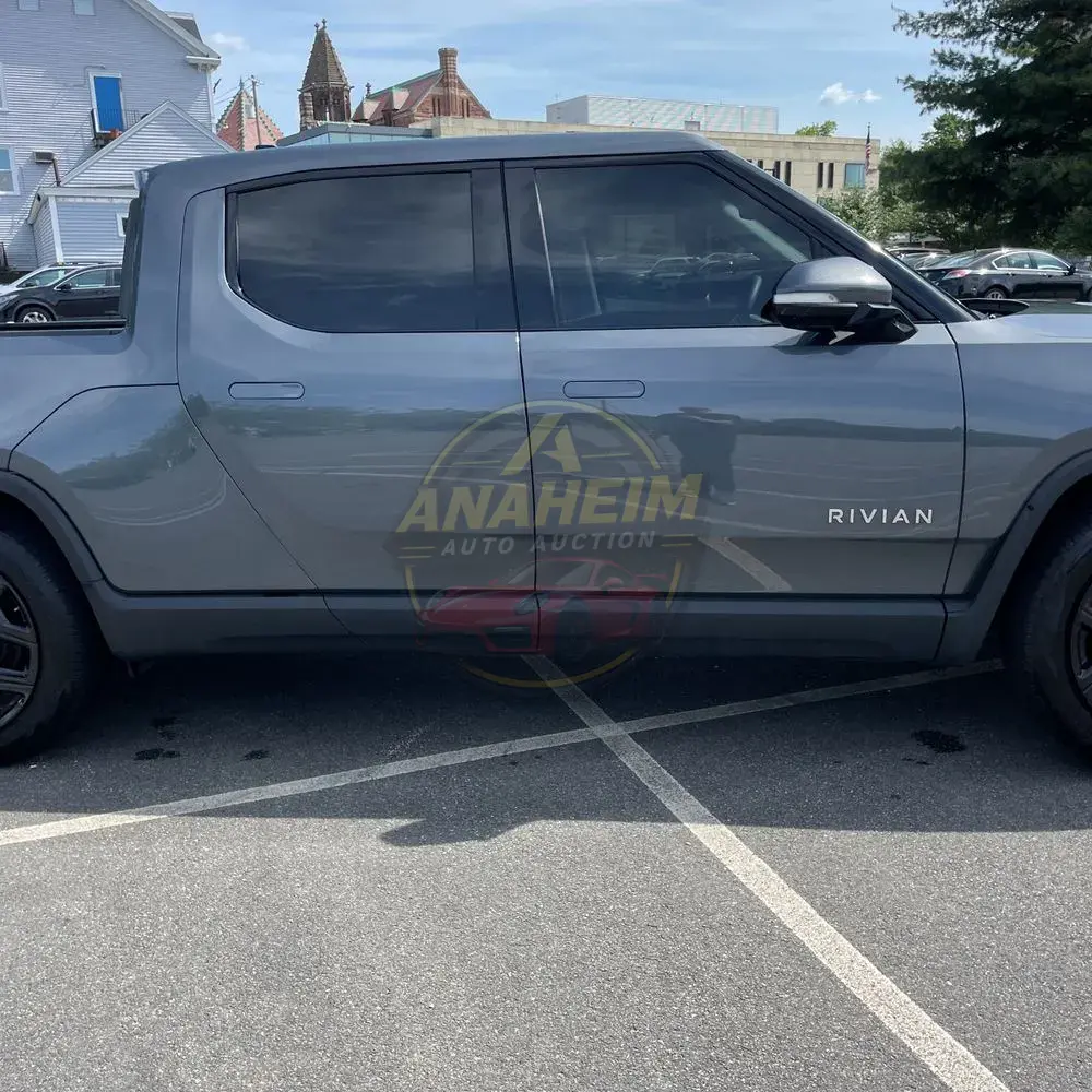 2023 Rivian R1T Adventure Quad-Motor