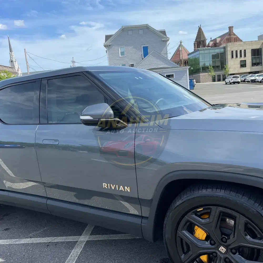 2023 Rivian R1T Adventure Quad-Motor