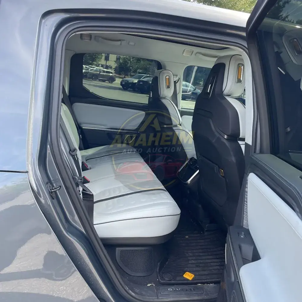 2023 Rivian R1T Adventure Quad-Motor