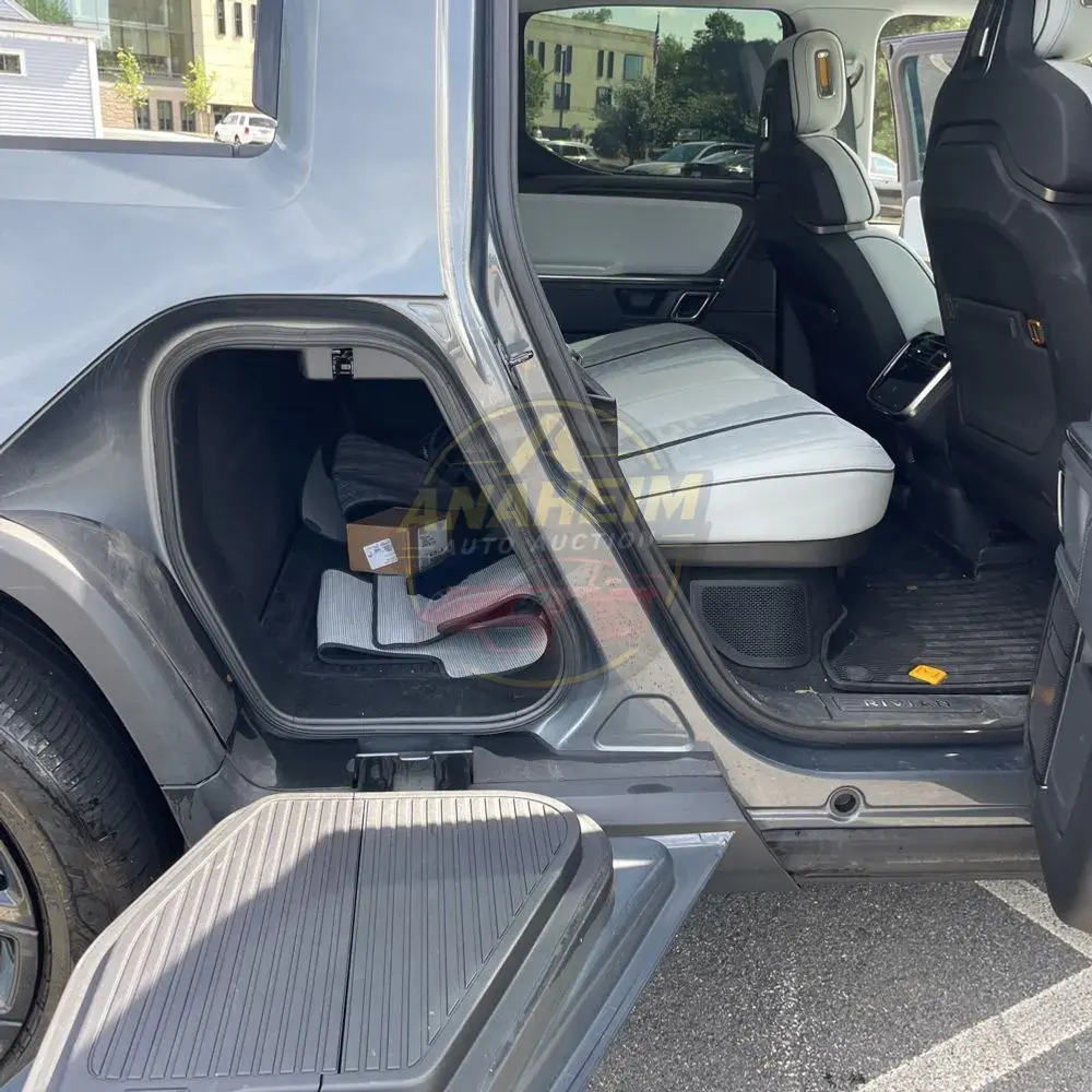 2023 Rivian R1T Adventure Quad-Motor