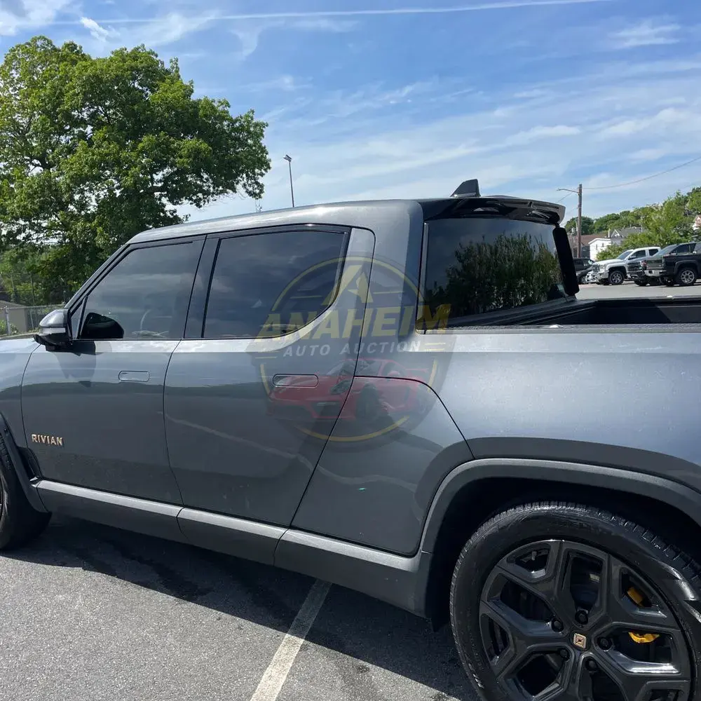 2023 Rivian R1T Adventure Quad-Motor