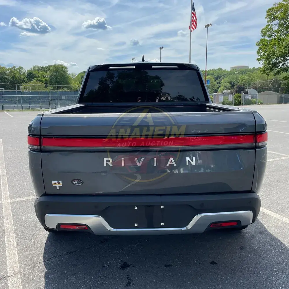 2023 Rivian R1T Adventure Quad-Motor