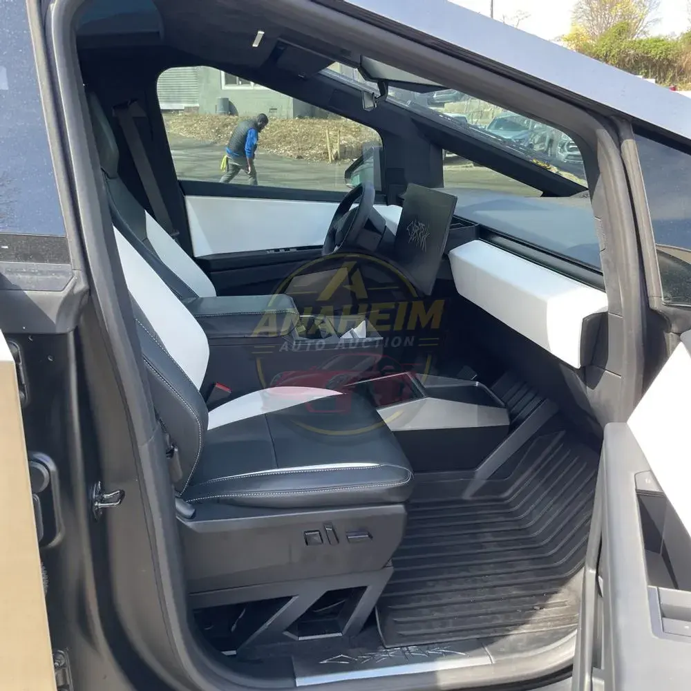 2024 Tesla Cybertruck Base