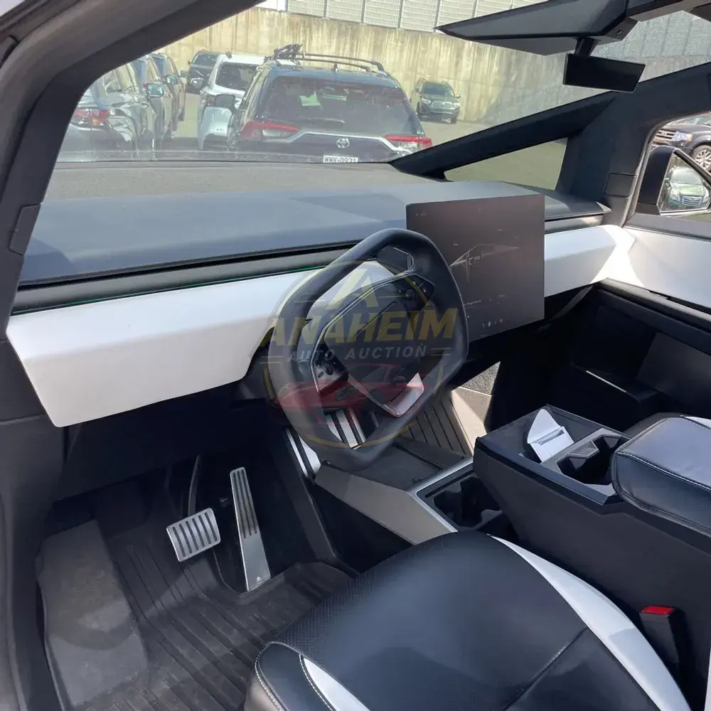 2024 Tesla Cybertruck Base