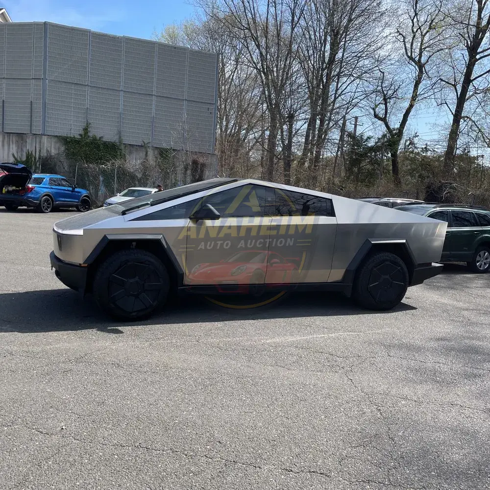 2024 Tesla Cybertruck Base
