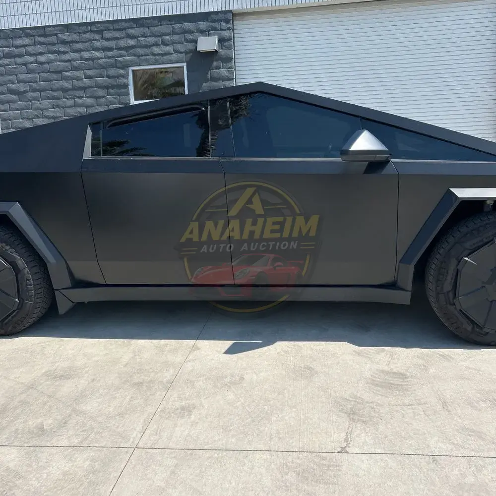 2024 Tesla Cybertruck Base