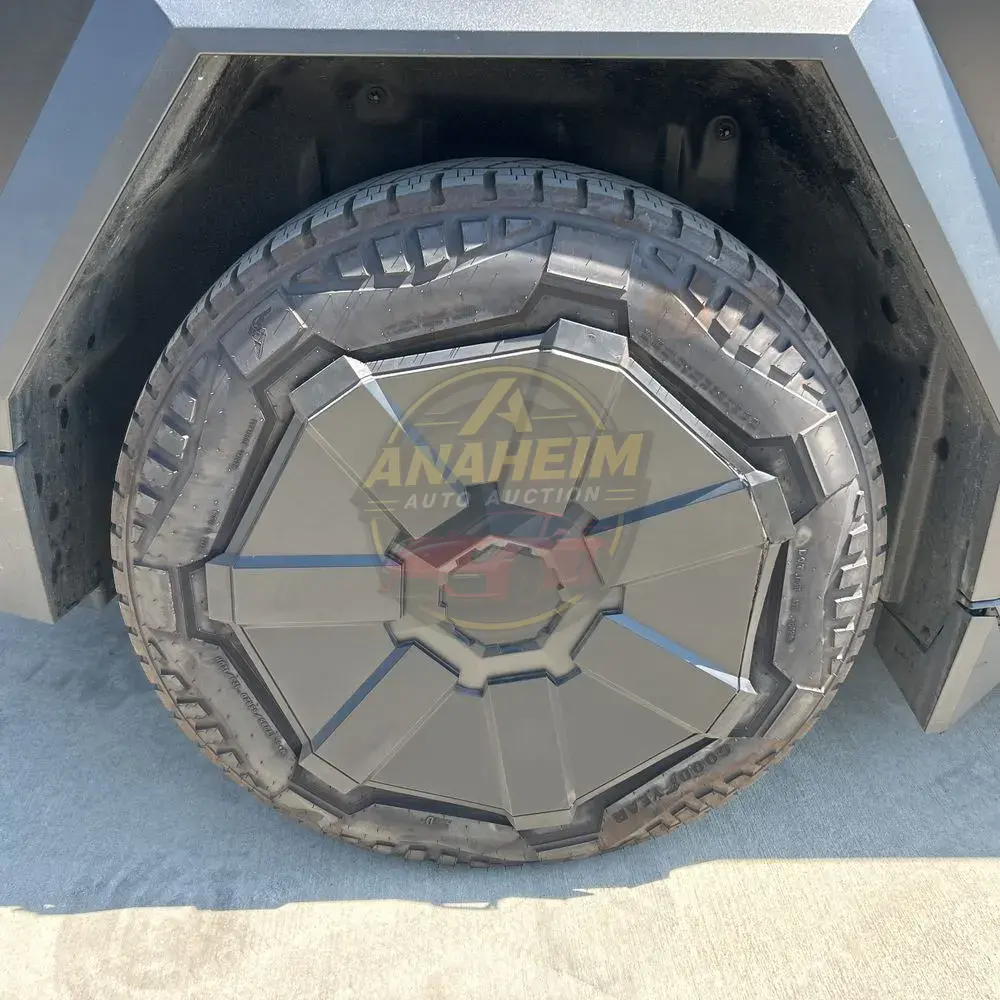 2024 Tesla Cybertruck Base