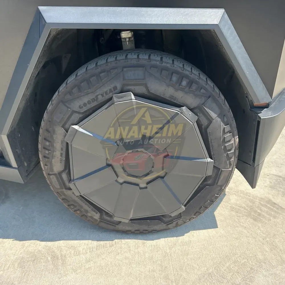 2024 Tesla Cybertruck Base