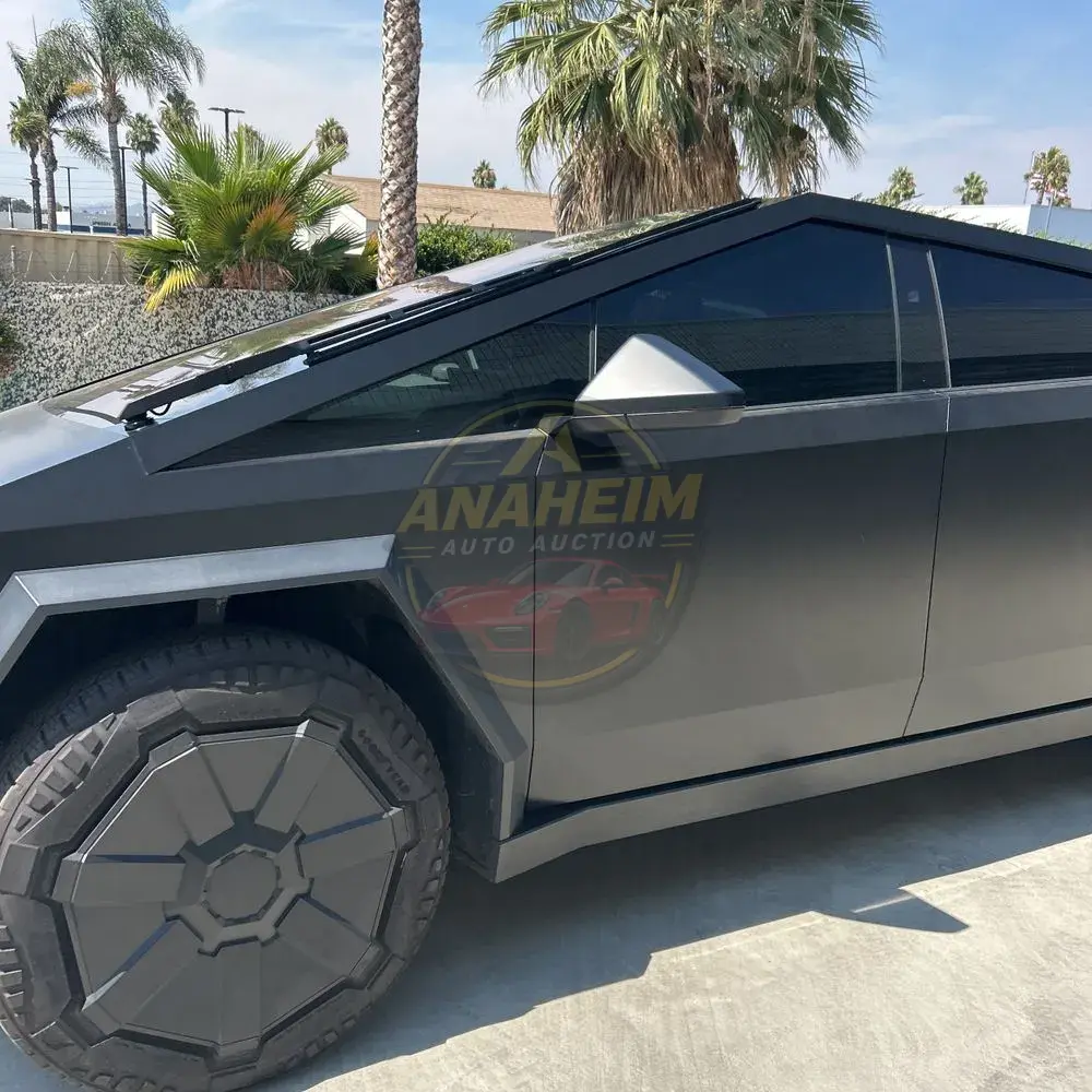 2024 Tesla Cybertruck Base