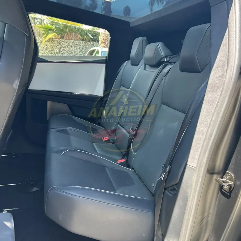 2024 Tesla Cybertruck Base