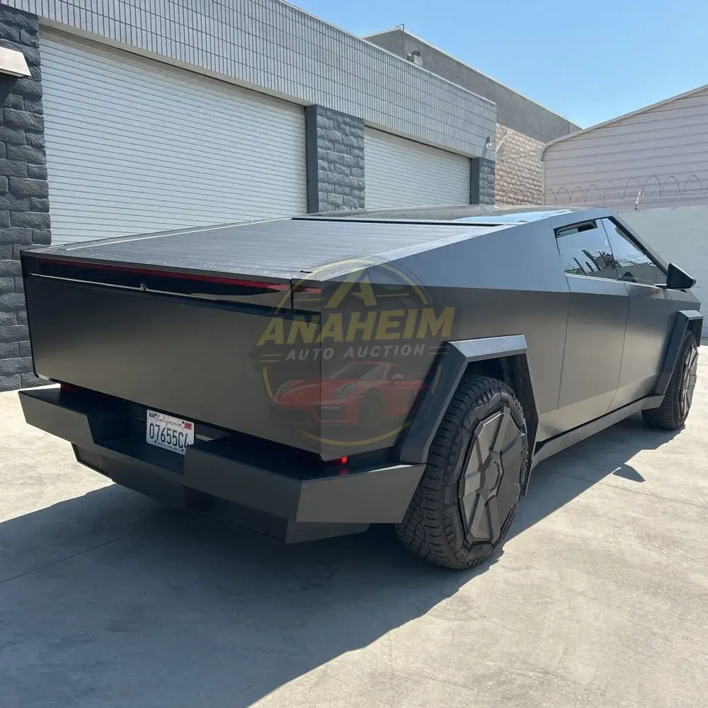 2024 Tesla Cybertruck Base