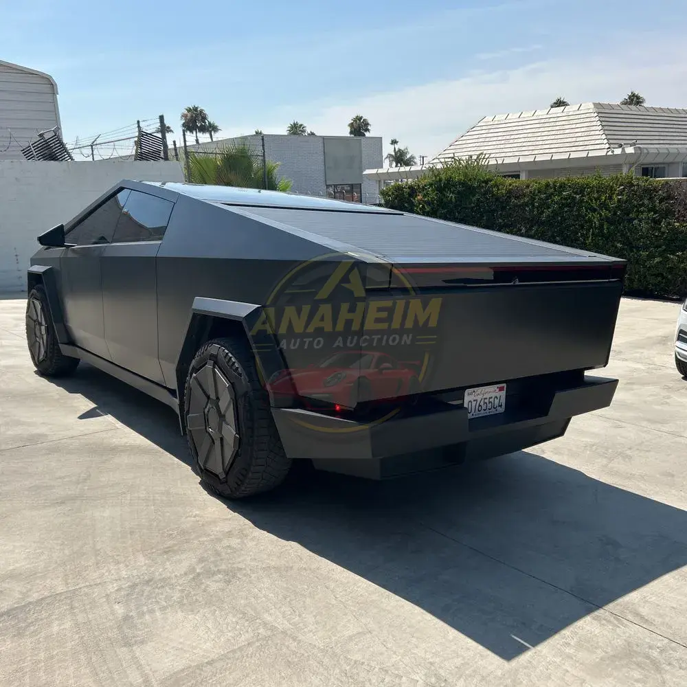 2024 Tesla Cybertruck Base