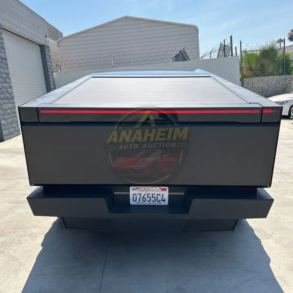 2024 Tesla Cybertruck Base