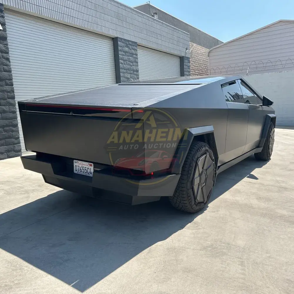 2024 Tesla Cybertruck Base