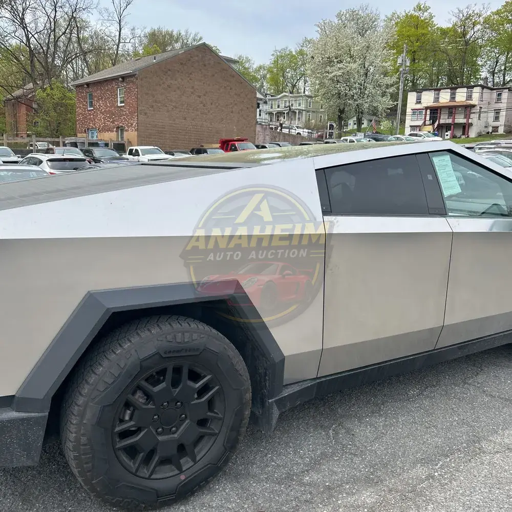 2024 Tesla Cybertruck Base