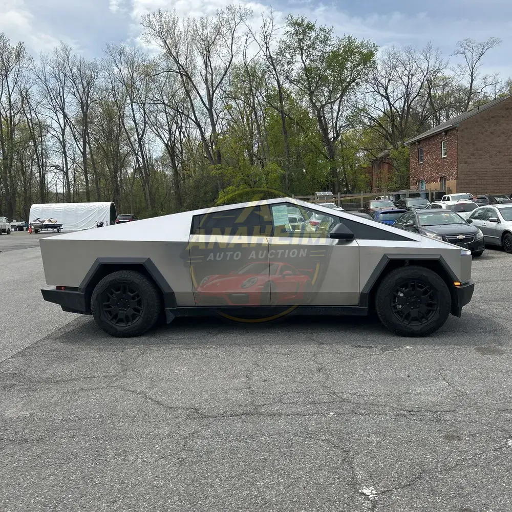 2024 Tesla Cybertruck Base